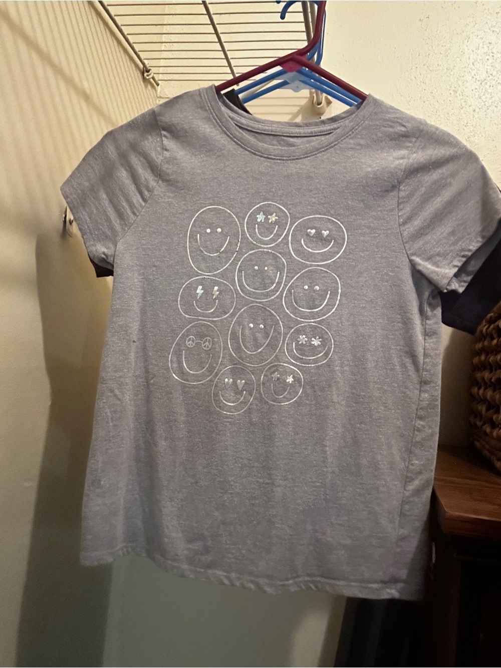 wonder nation Gray Short-Sleeve Tee with White Smiley Face Grid